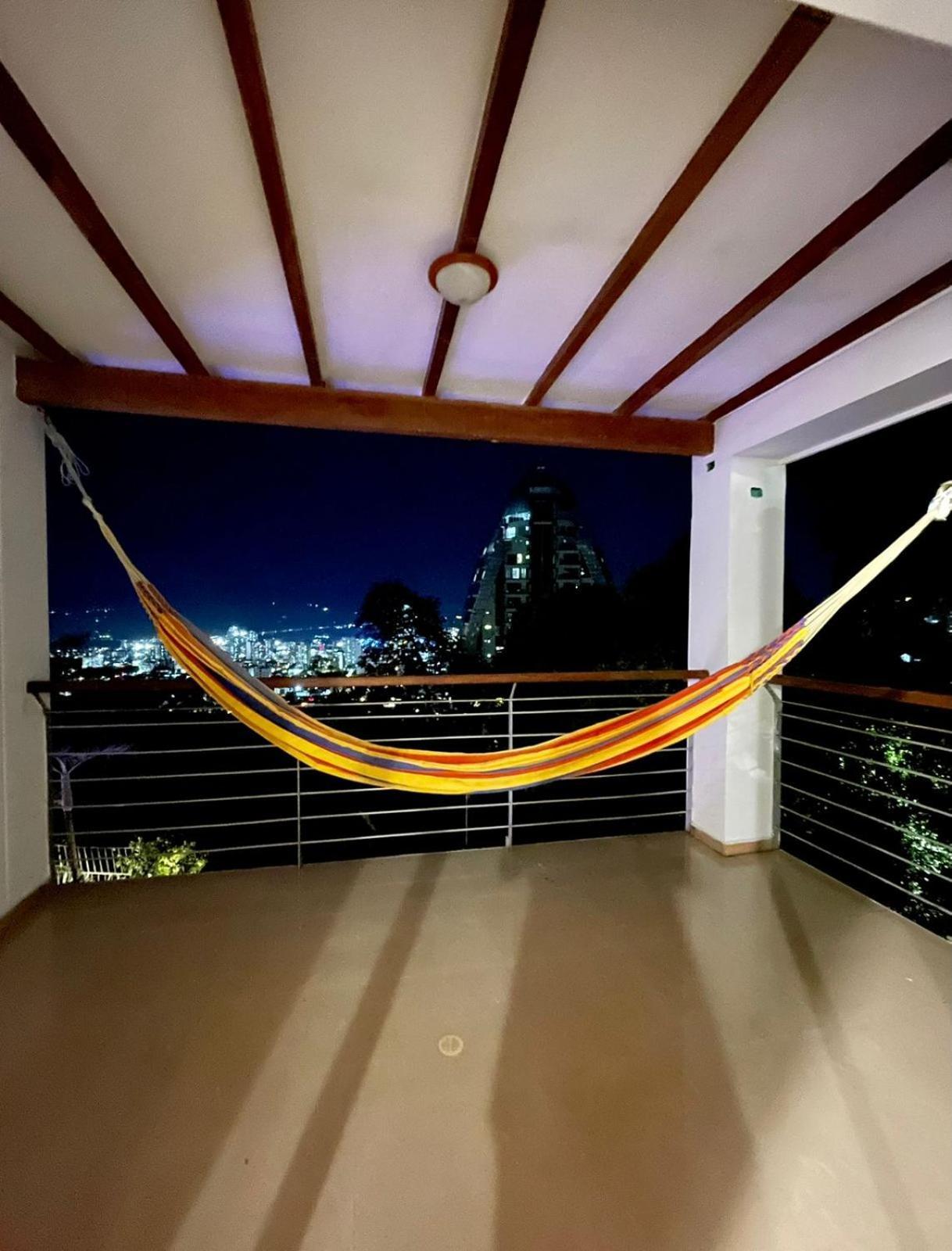 Serenity Suites Casa Boutique ブカラマンガ エクステリア 写真